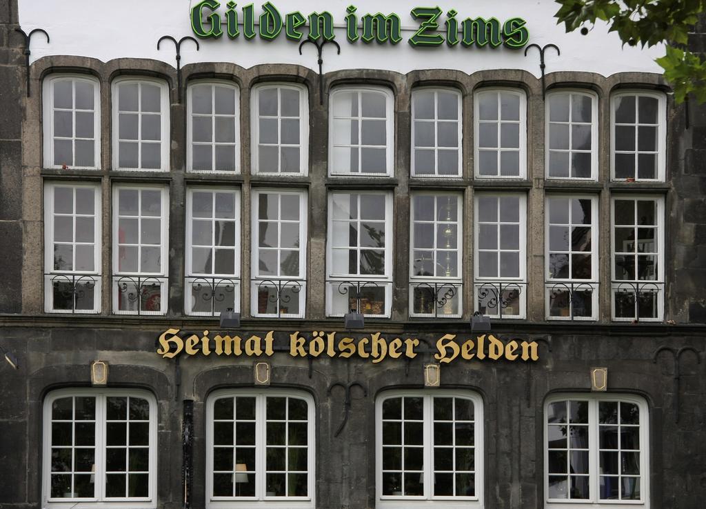 Airport Hotel Karsten Kolonia Zewnętrze zdjęcie